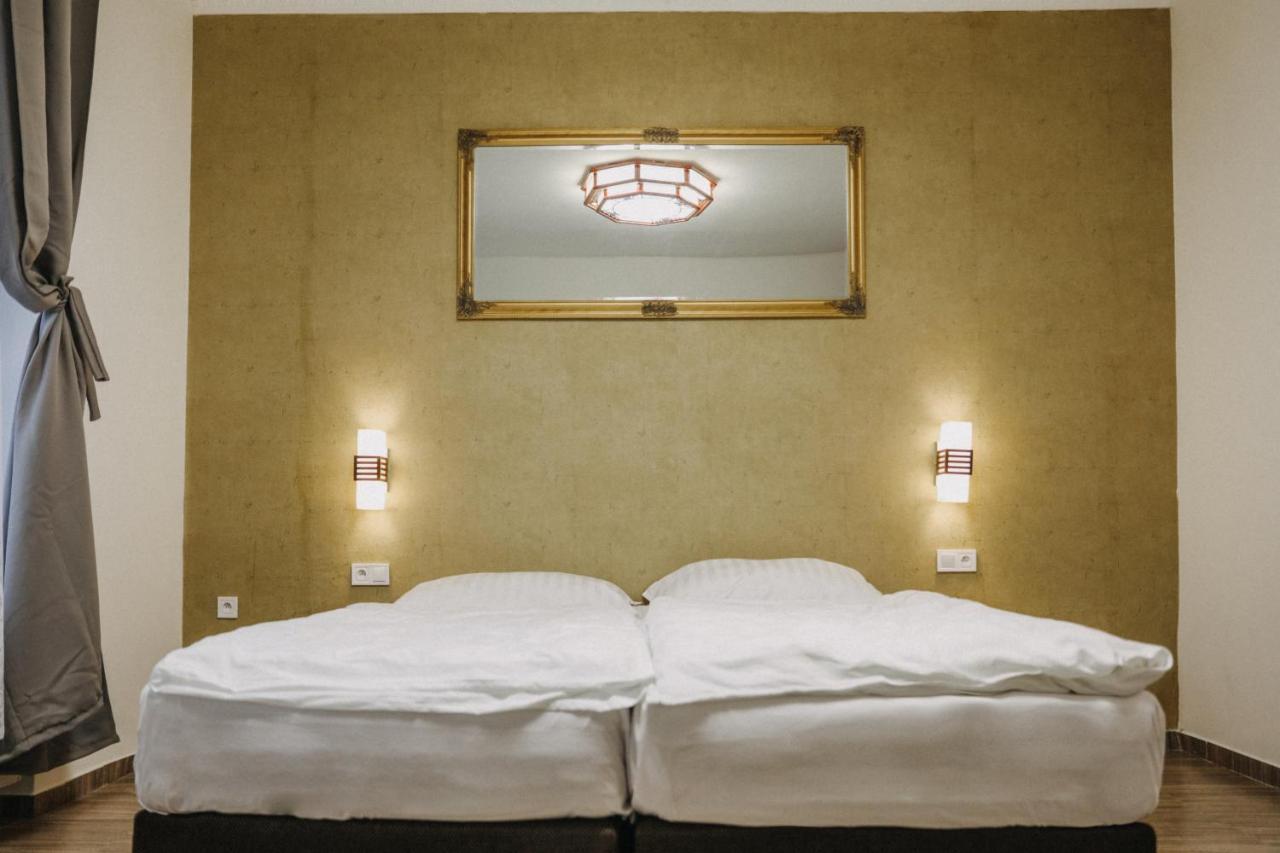 Oasis Teplice Hotell Eksteriør bilde